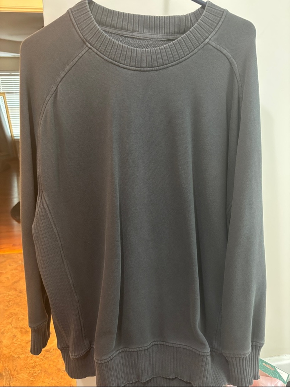 aerie Women’s Crewneck Sweatshirt in Charcoal